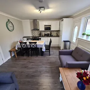  Holiday home Holyrood House