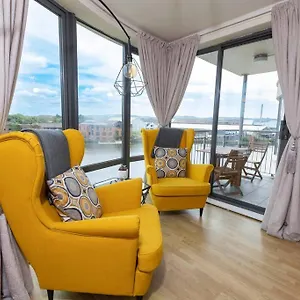  Apartment Stunning Views And Side-belfast City-2 Bedroom-5 Guests-wifi & Parking United Kingdom